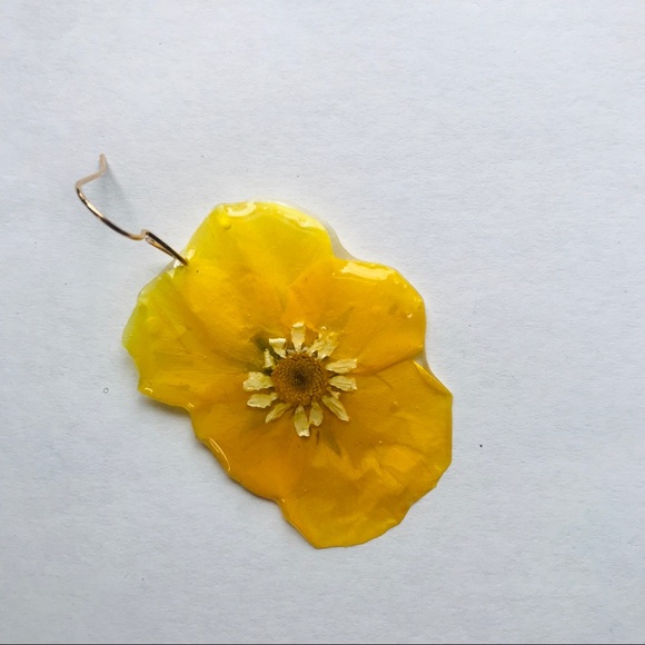 Singular Yellow Drop Earring - Picture 4 of 4